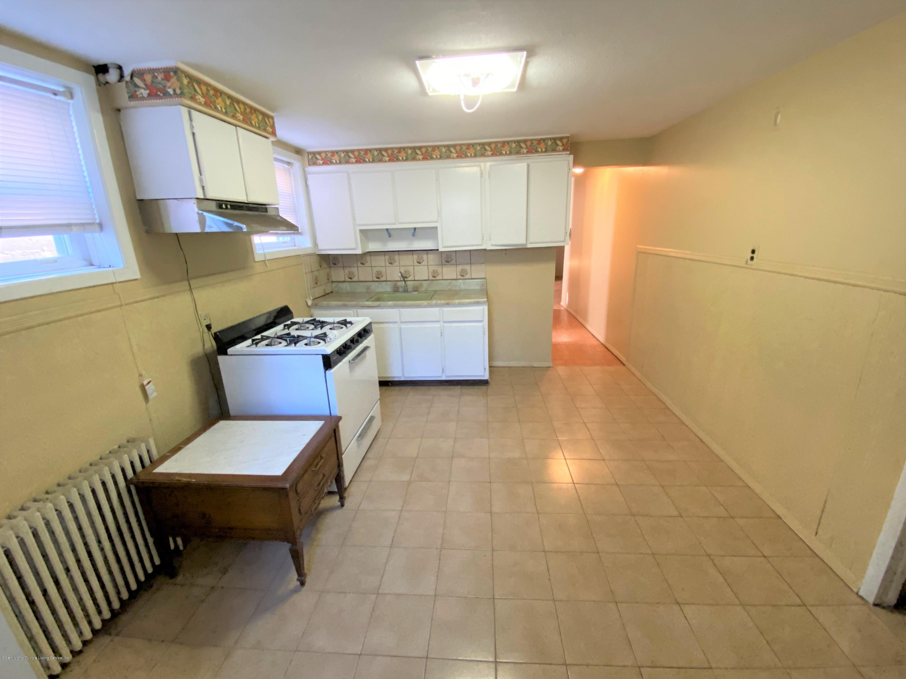 79 Cayuga Avenue Staten Island, NY 10301 - Photo 14 of 28 IMG_0519