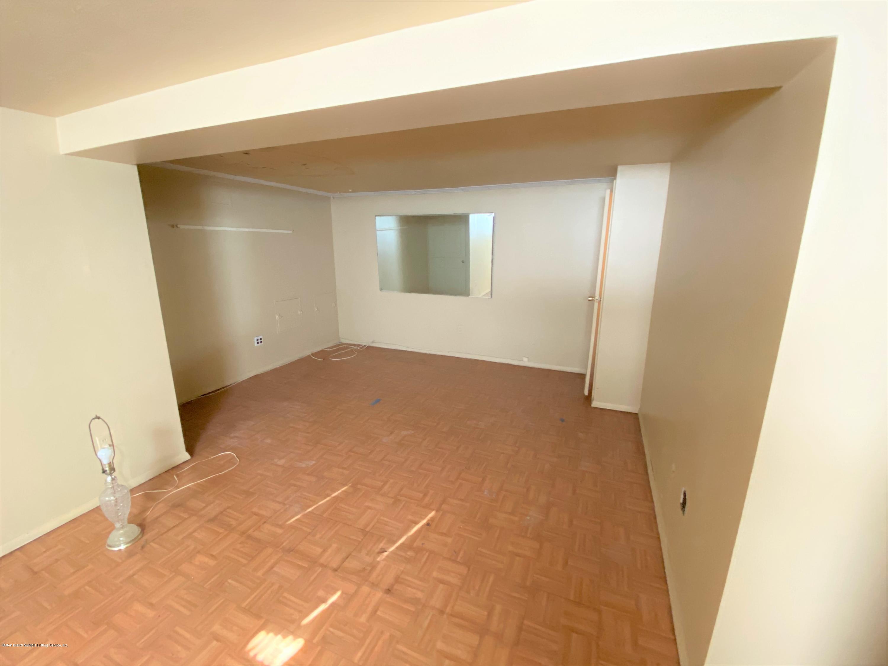 79 Cayuga Avenue Staten Island, NY 10301 - Photo 17 of 28 IMG_0517