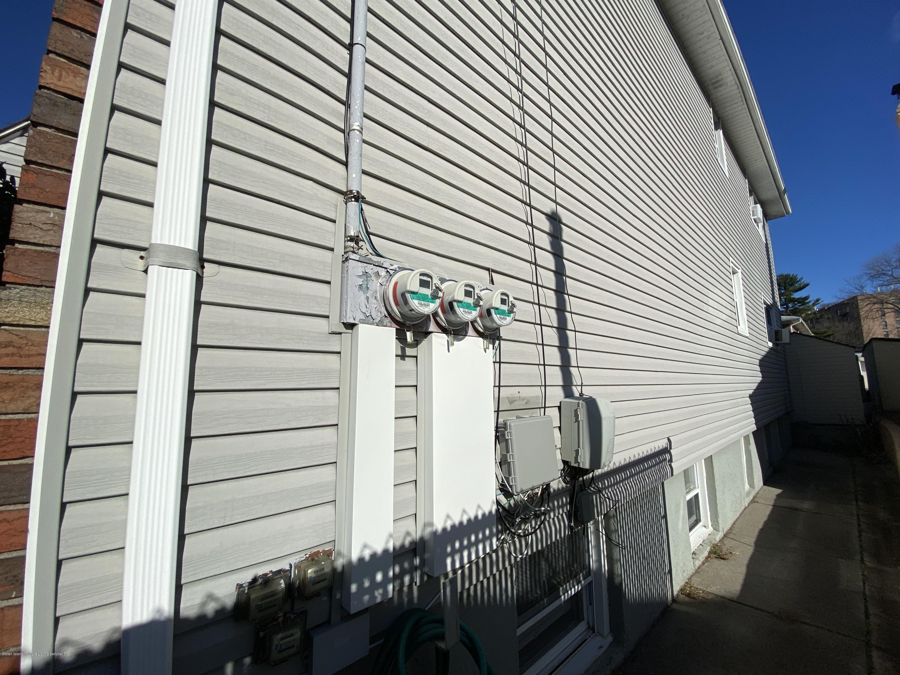 79 Cayuga Avenue Staten Island, NY 10301 - Photo 19 of 28 IMG_0549