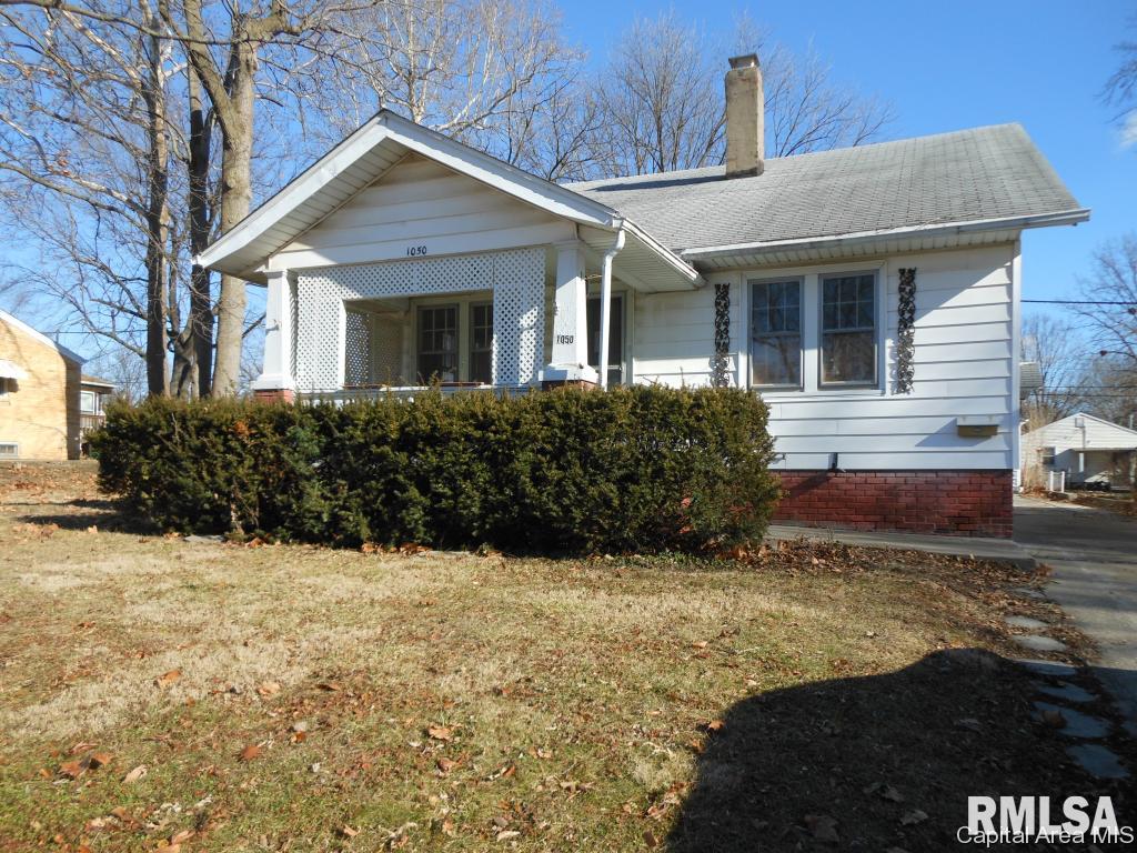 1050 North Summit Avenue Decatur, IL 62522 - Photo 1 of 23