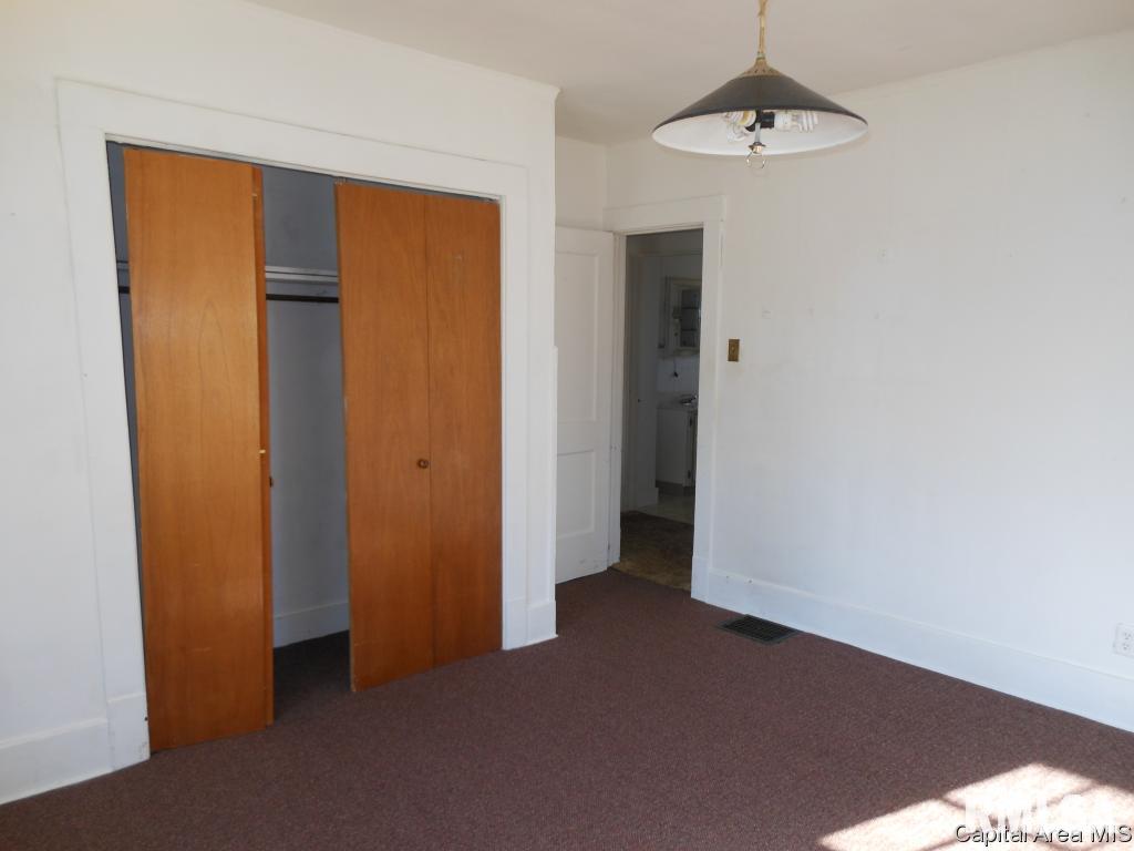 1050 North Summit Avenue Decatur, IL 62522 - Photo 12 of 23