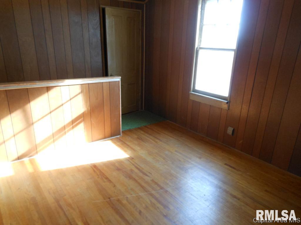 1050 North Summit Avenue Decatur, IL 62522 - Photo 17 of 23