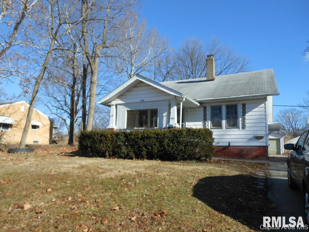 1050 North Summit Avenue Decatur, IL 62522 - Photo 2 of 23