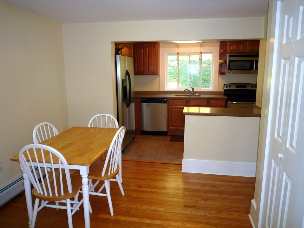 504 North Hoosac Road Williamstown, MA 01267 - Photo 13 of 27 Breakfast Area