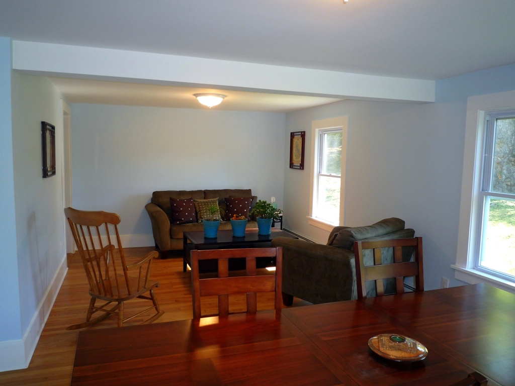 504 North Hoosac Road Williamstown, MA 01267 - Photo 15 of 27 Dining-Living Area