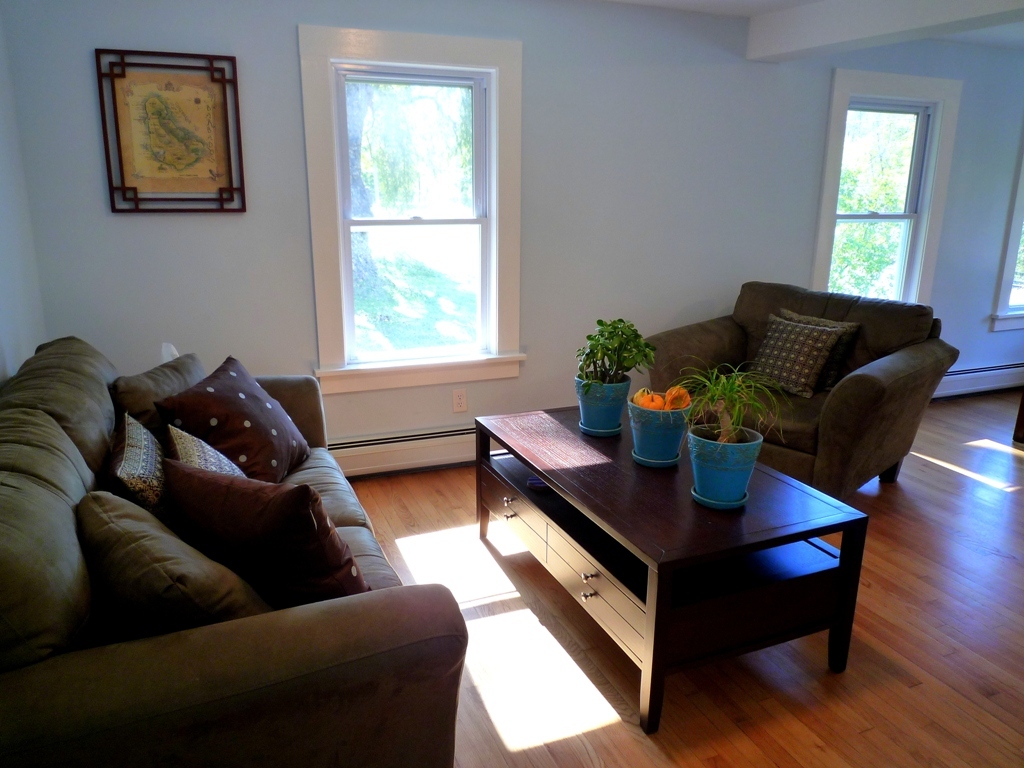 504 North Hoosac Road Williamstown, MA 01267 - Photo 17 of 27 Living Area