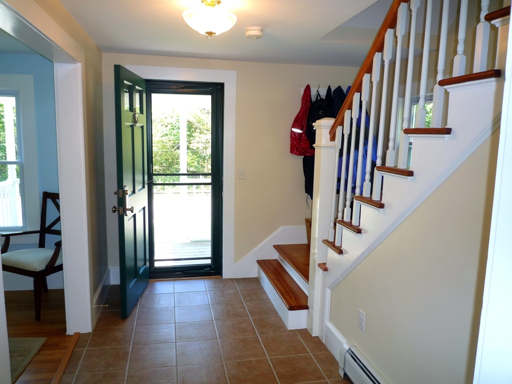 504 North Hoosac Road Williamstown, MA 01267 - Photo 10 of 27 Entry