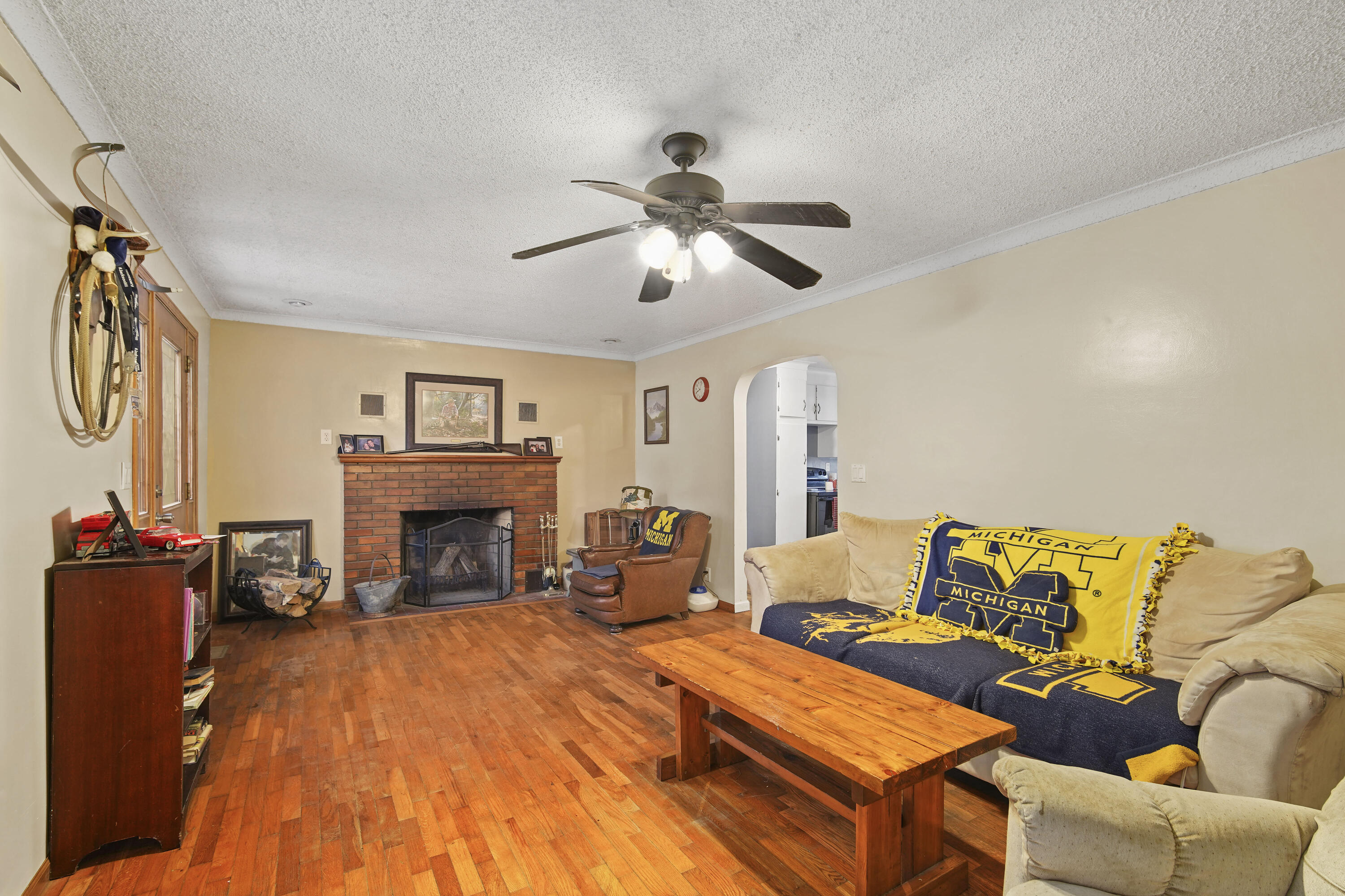 13401 Pope Church Road Springport, MI 49284 - Photo 5 of 39 5