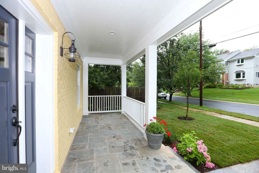 4718 Edgefield Road Bethesda, MD 20814 - Photo 4 of 24 Front Porch