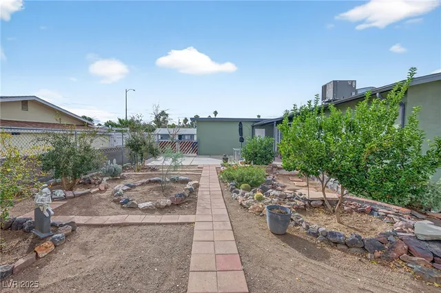 $625,000 | 405 Scenic Drive, Henderson, NV 89002