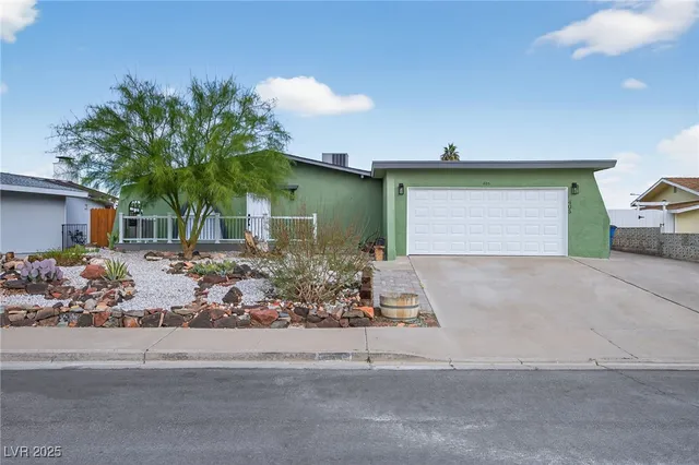 $625,000 | 405 Scenic Drive, Henderson, NV 89002