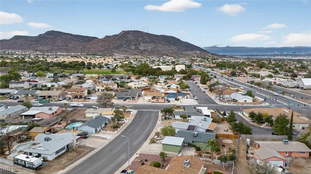 $625,000 | 405 Scenic Drive, Henderson, NV 89002