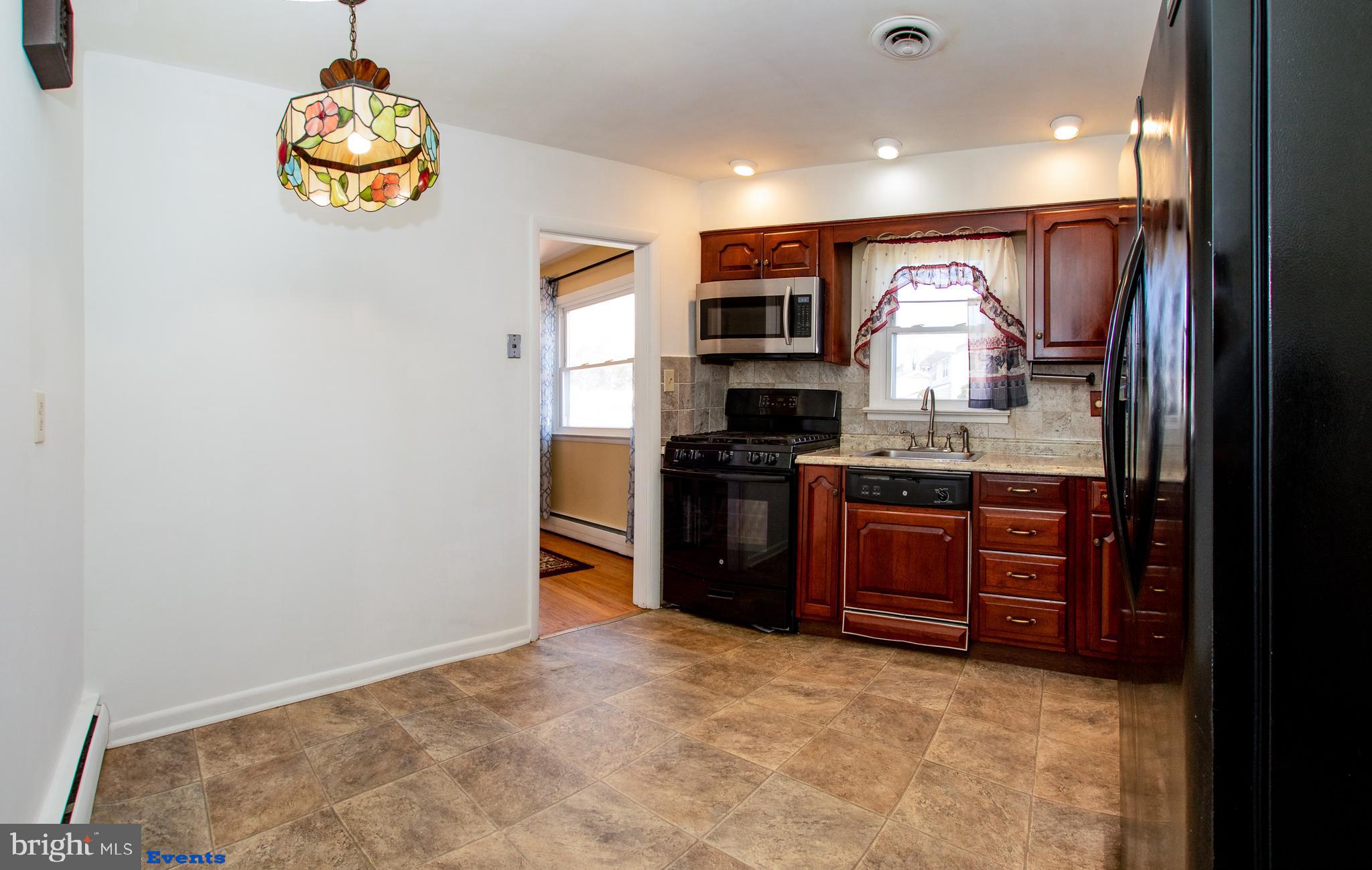 8401 Coco Road Baltimore, MD 21237 - Photo 11 of 51