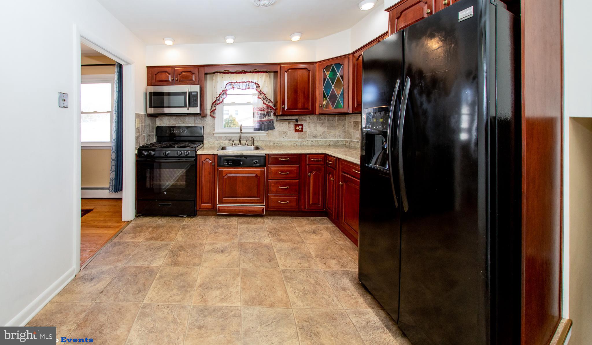 8401 Coco Road Baltimore, MD 21237 - Photo 9 of 51
