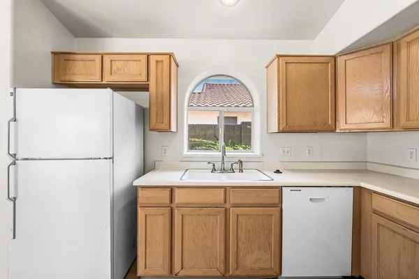 $2,150 | 5240 West Tonto Road, Glendale, AZ 85308