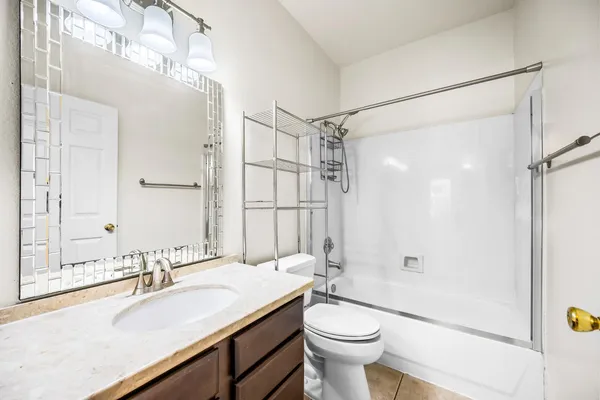 $2,150 | 5240 West Tonto Road, Glendale, AZ 85308
