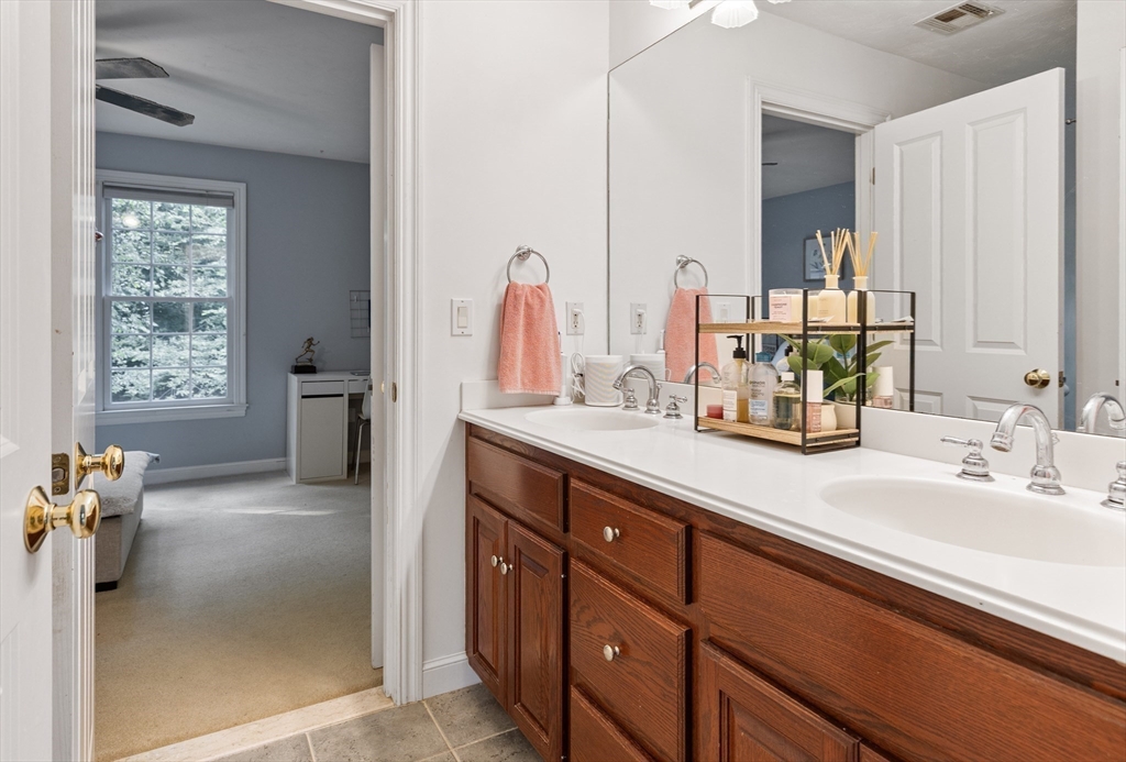 21 Hearthstone Road Hopkinton, MA 01748 - Photo 28 of 42 Gallery Image 28