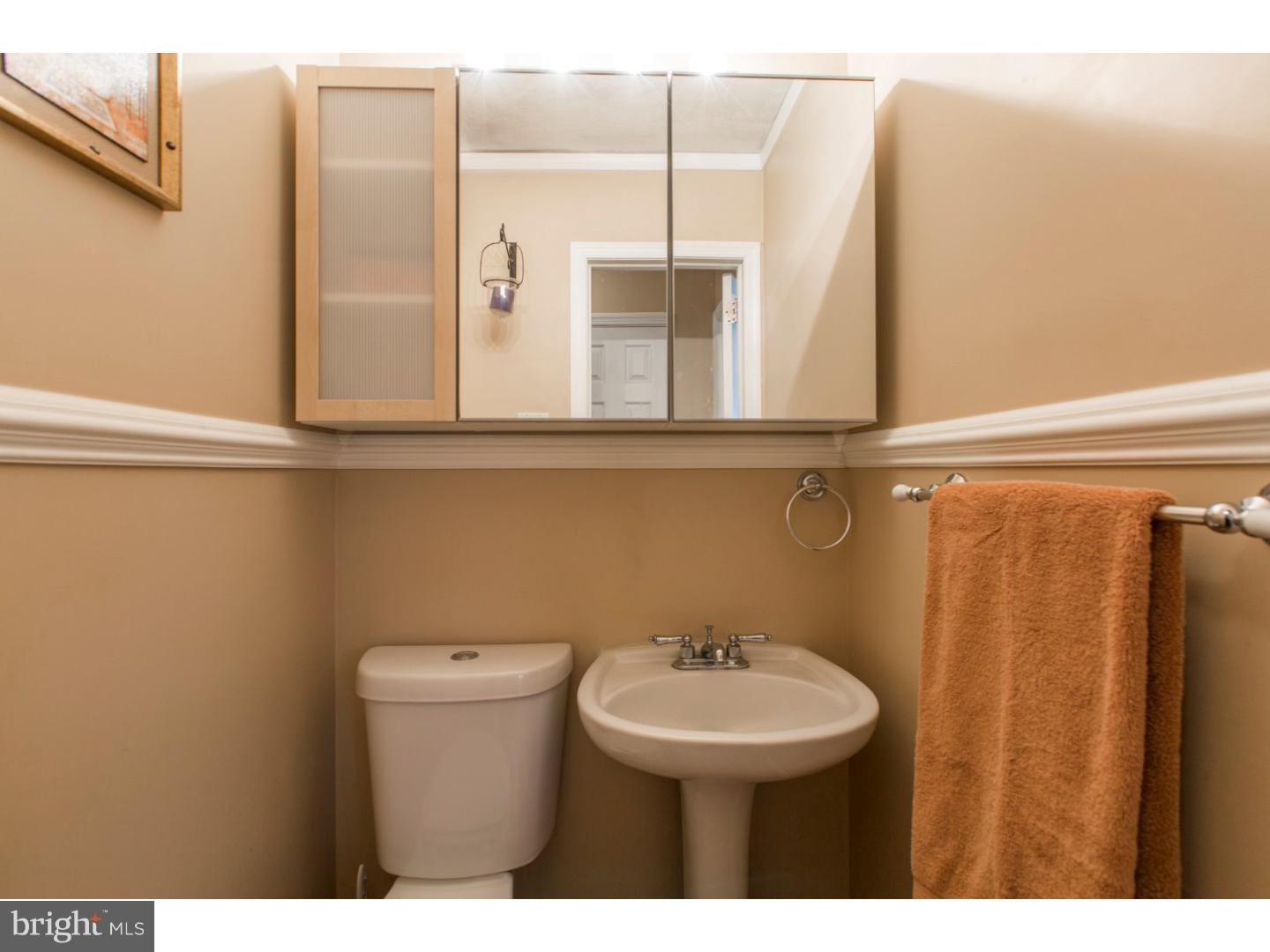 7629 Brookfield Road Cheltenham, PA 19012 - Photo 13 of 25 Bathroom