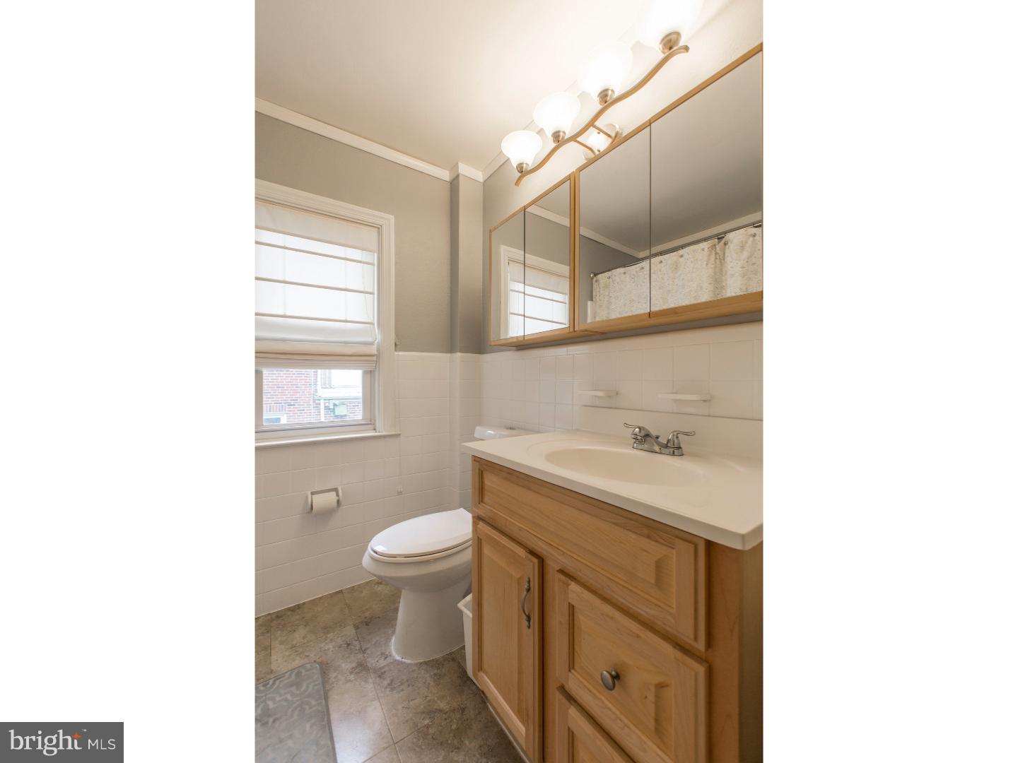 7629 Brookfield Road Cheltenham, PA 19012 - Photo 19 of 25 Bathroom