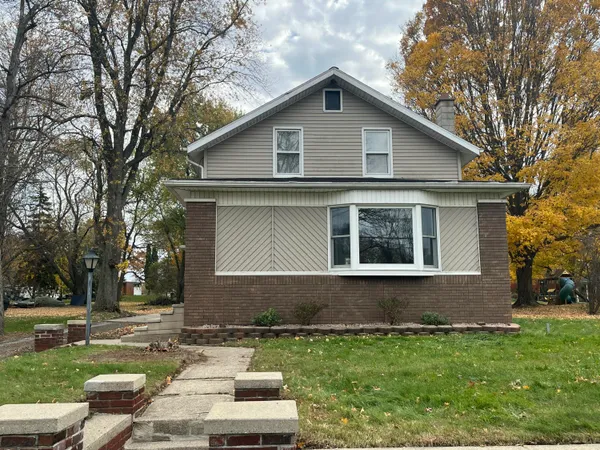 $249,000 | 460 East Chicago Street, Jonesville, MI 49250