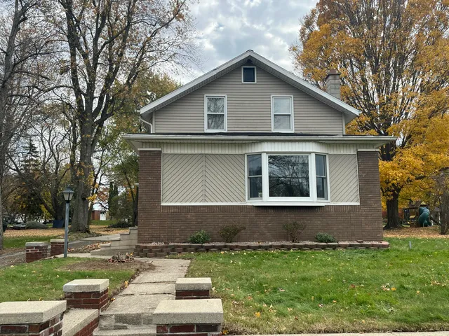 $249,000 | 460 East Chicago Street, Jonesville, MI 49250