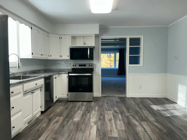 $249,000 | 460 East Chicago Street, Jonesville, MI 49250