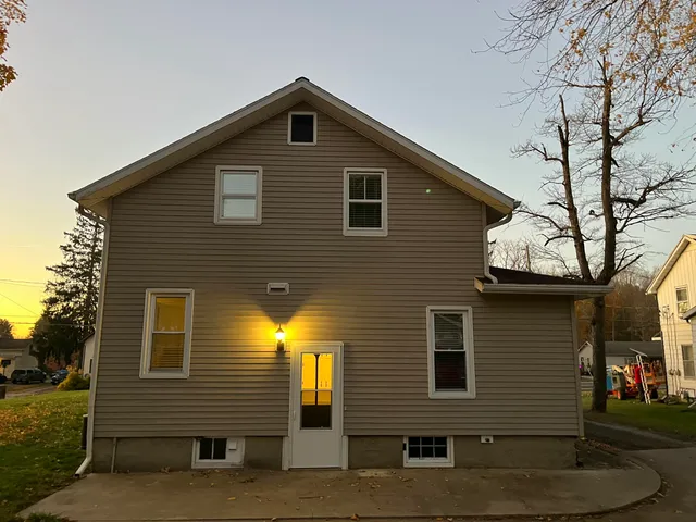 $249,000 | 460 East Chicago Street, Jonesville, MI 49250