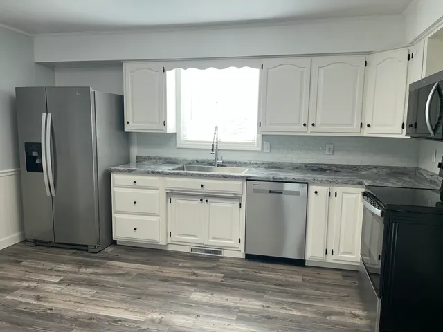 $249,000 | 460 East Chicago Street, Jonesville, MI 49250