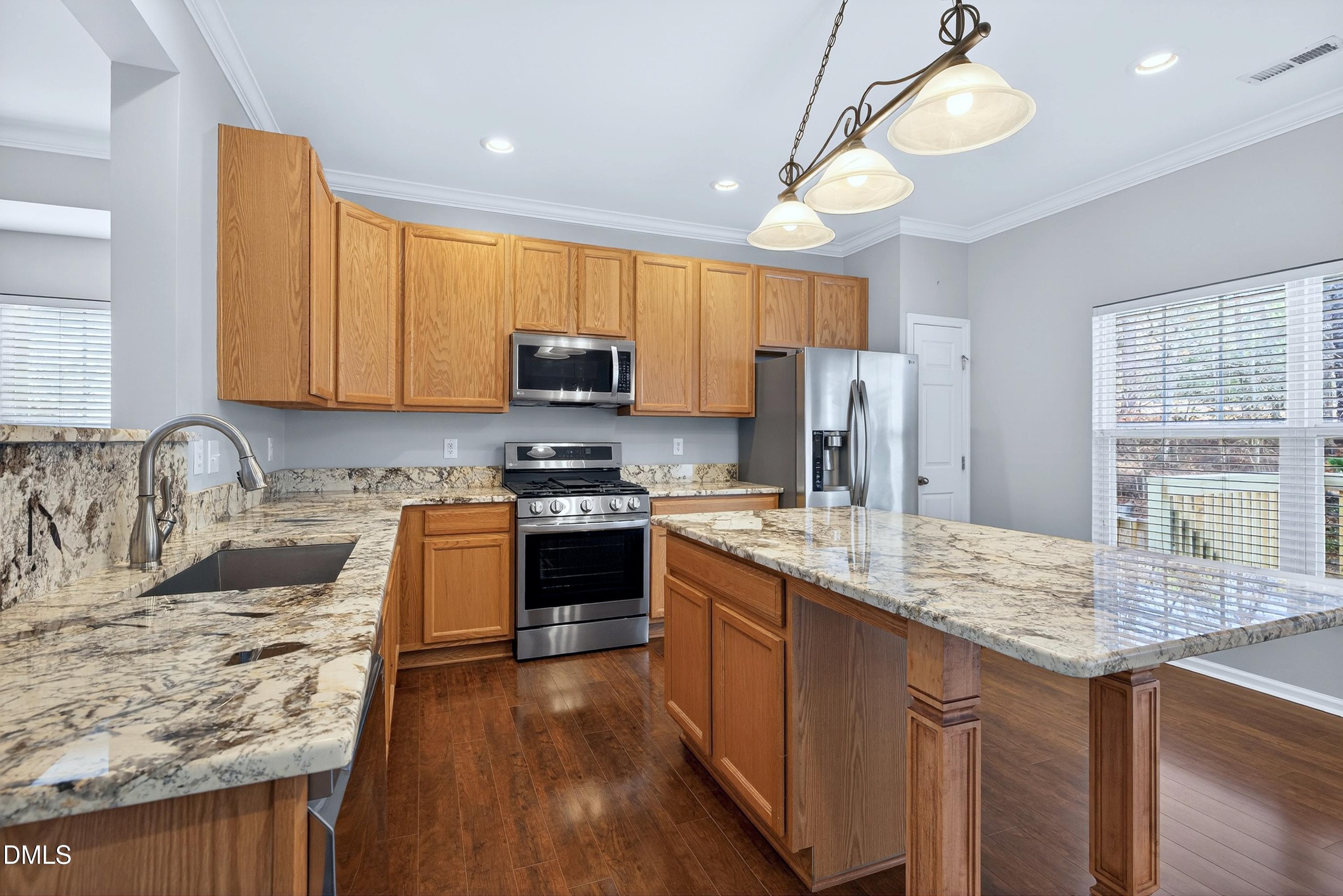 11830 Canemount Street Raleigh, NC 27614 - Photo 22 of 79 Gorgeous Kitchen! Look at that Granite!!