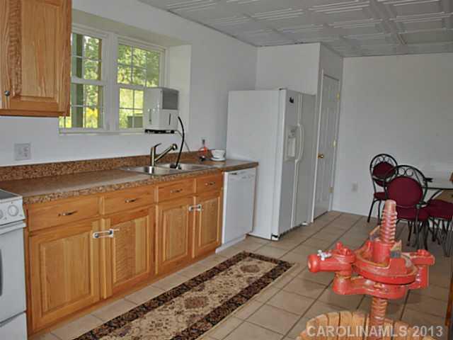4174 Jacumin Road Valdese, NC 28690 - Photo 11 of 16 Gallery Image 11
