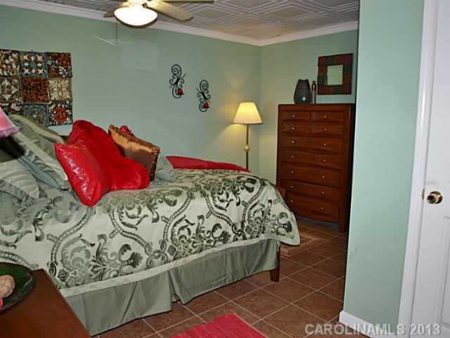 4174 Jacumin Road Valdese, NC 28690 - Photo 10 of 16 Gallery Image 10