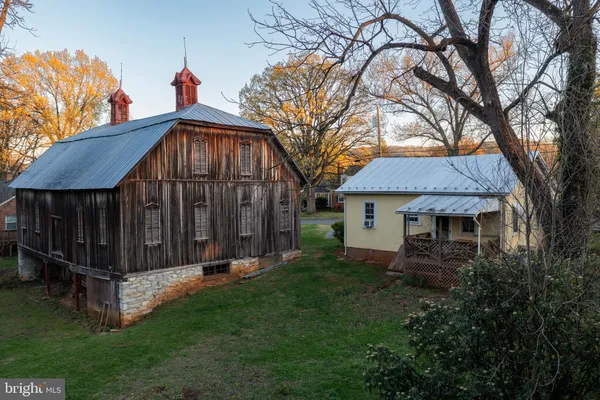 $324,900 | 311 Grand Avenue, Front Royal, VA 22630