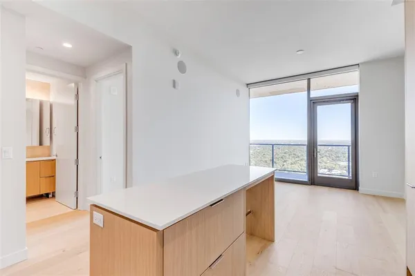 $3,600 | 44 East Avenue, Unit 3109, Austin, TX 78701