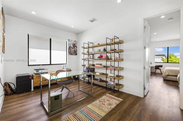 $1,075,000 | 8156 Northwest 43rd Street, Doral, FL 33166