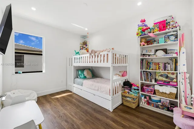 $1,075,000 | 8156 Northwest 43rd Street, Doral, FL 33166