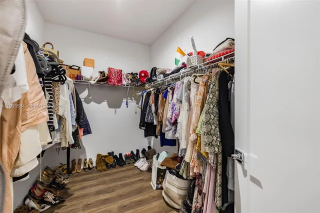 $1,050,000 | 8156 Northwest 43rd Street, Doral, FL 33166