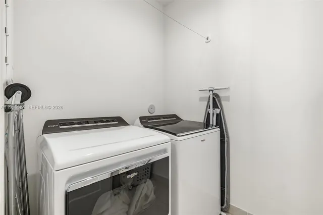 $1,050,000 | 8156 Northwest 43rd Street, Doral, FL 33166