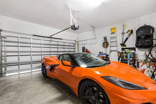 $1,075,000 | 8156 Northwest 43rd Street, Doral, FL 33166