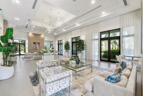 $1,050,000 | 8156 Northwest 43rd Street, Doral, FL 33166