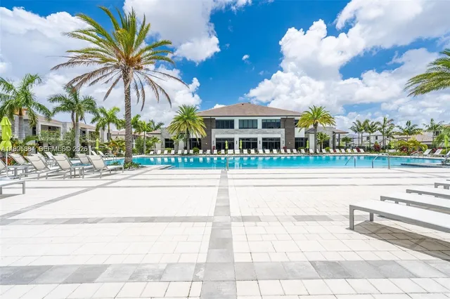 $1,050,000 | 8156 Northwest 43rd Street, Doral, FL 33166