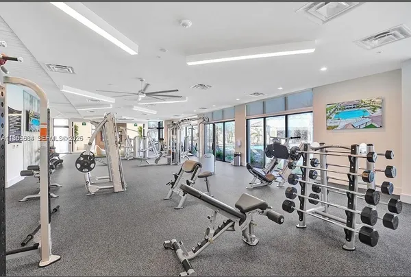 $1,050,000 | 8156 Northwest 43rd Street, Doral, FL 33166