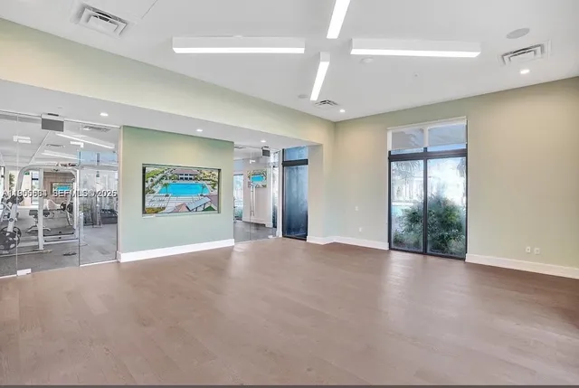 $1,075,000 | 8156 Northwest 43rd Street, Doral, FL 33166