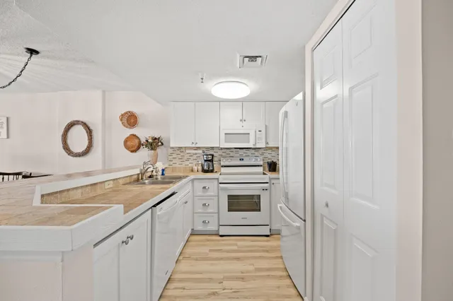 $560,000 | 5308 North Ocean Boulevard, Unit 1500/1501, Myrtle Beach, SC 29577