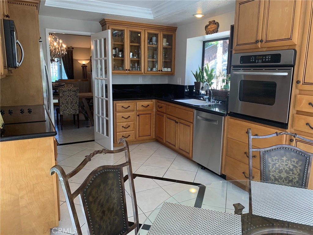 21942 Midcrest Drive Lake Forest, CA 92630 - Photo 8 of 42