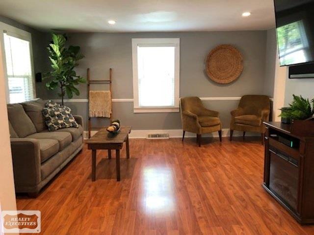 199 Benjamin Street Romeo, MI 48065 - Photo 22 of 37 31350057-21.JPG