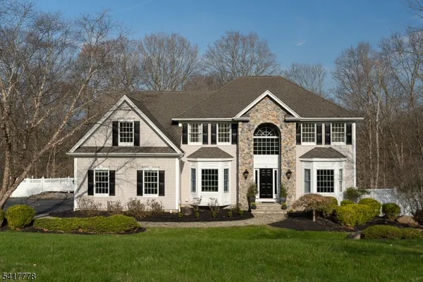 $770,000 | 9 Partridge Lane, Milford, NJ 08848