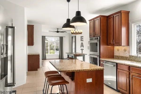 $770,000 | 9 Partridge Lane, Milford, NJ 08848