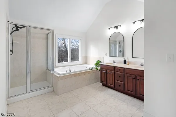 $770,000 | 9 Partridge Lane, Milford, NJ 08848