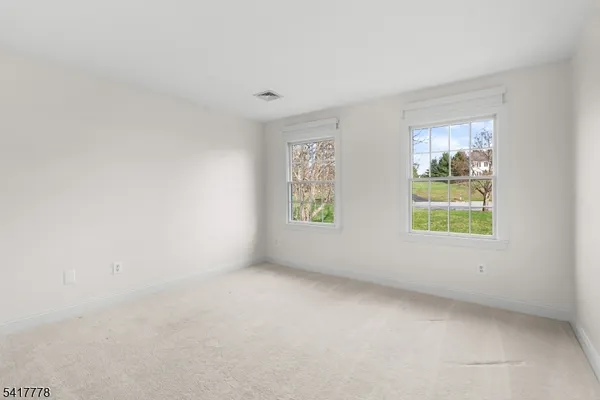$770,000 | 9 Partridge Lane, Milford, NJ 08848