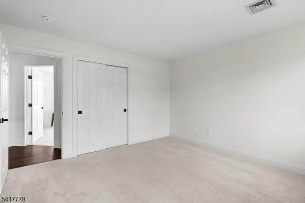 $770,000 | 9 Partridge Lane, Milford, NJ 08848